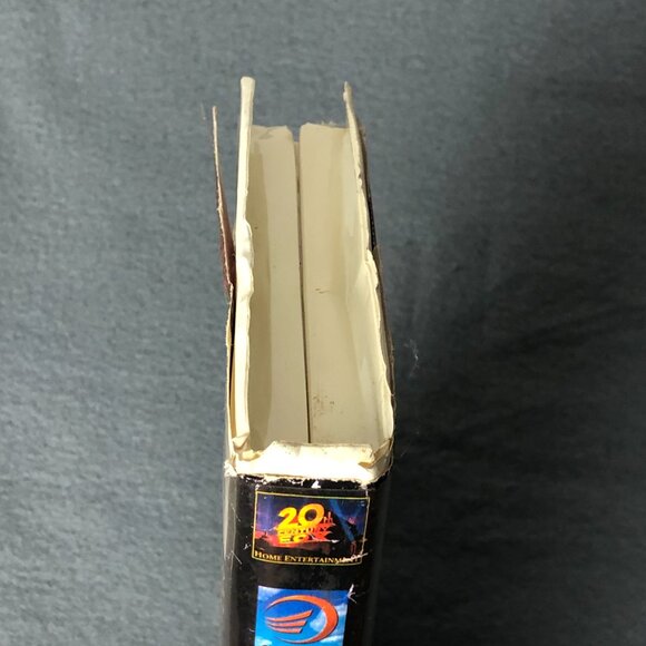 Turbo: A Power Rangers Movie (VHS, 1997) Clamshell - Picture 3 of 7